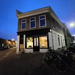 Gerenoveerde Winkel Apartamento *