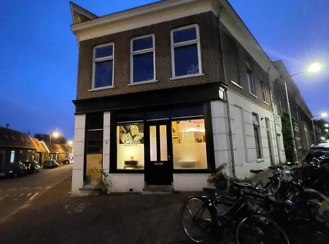 Gerenoveerde Winkel Appartement *